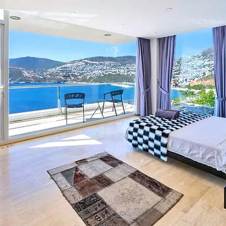 Villa 6 Bedroom Luxury Close To The *