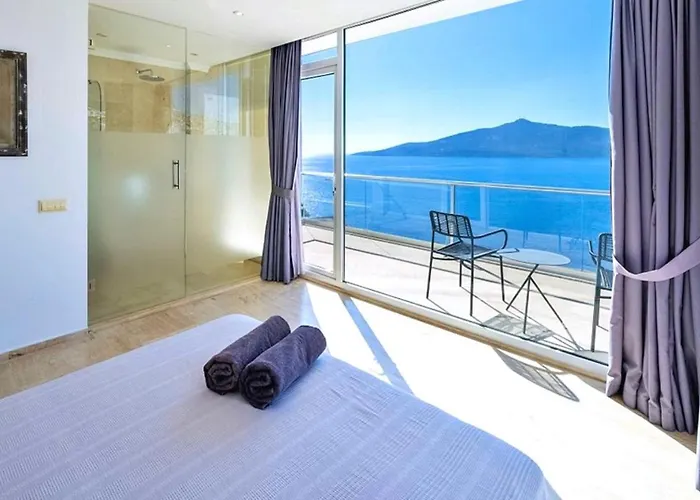 6 Bedroom Luxury Close To The Villa Kalkan