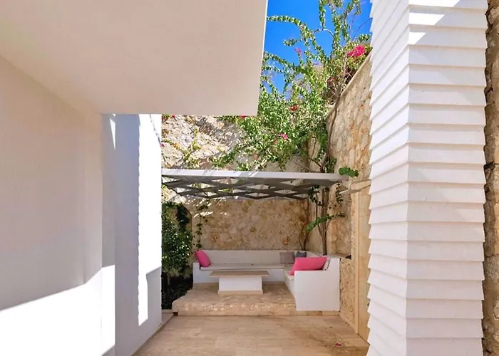 6 Bedroom Luxury Close To The