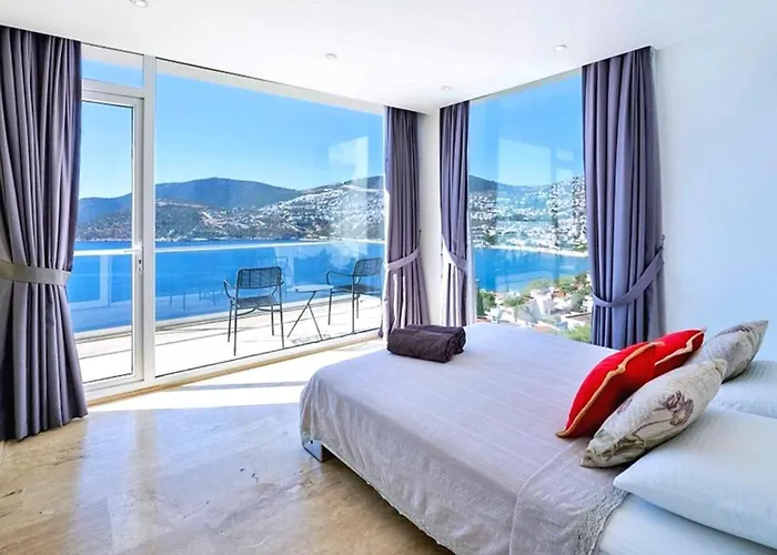 Vila 6 Bedroom Luxury Close To The Kalkan
