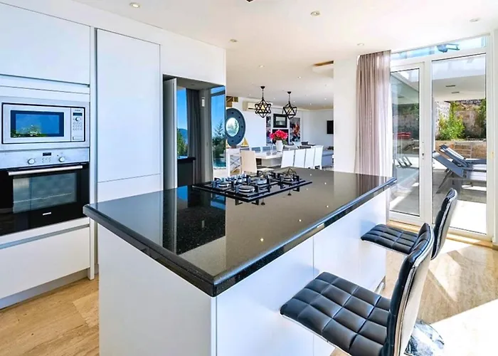 6 Bedroom Luxury Close To The * Kalkan