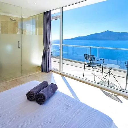 6 Bedroom Luxury Close To The Villa Kalkan